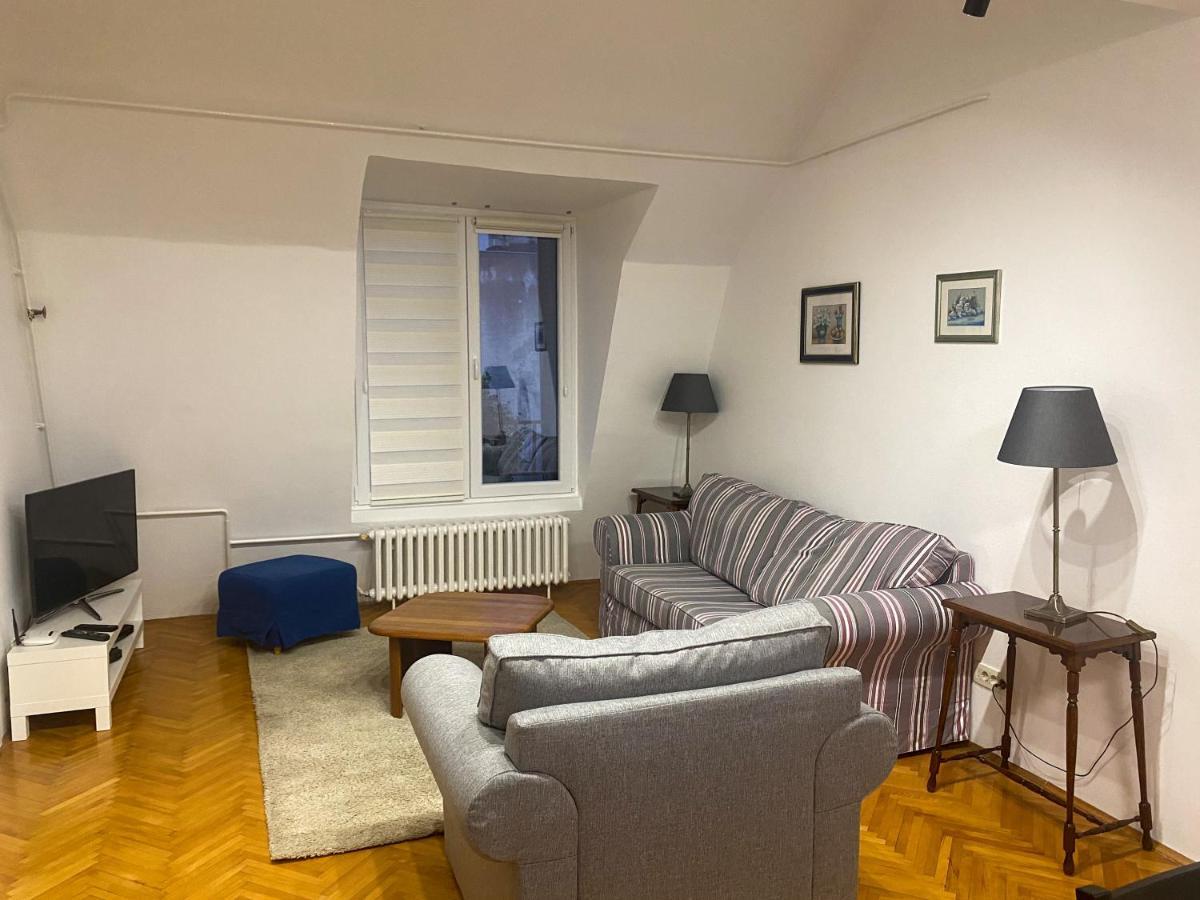 Lord'S Apartment Belgrado Buitenkant foto